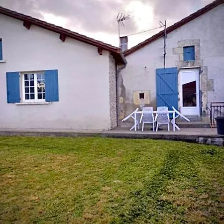 Maison Dans Hameau Calme Et Proche Tous Commerces Dom wakacyjny *